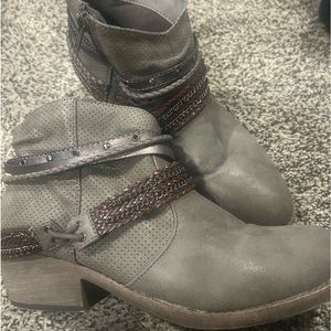 Maurice’s Ankle Bootie